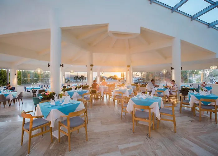 Otel Flora Garden Ephesus Kusadasi 5*