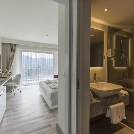 Hotel Flora Garden Ephesus Kusadasi 5*
