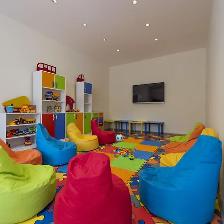 Flora Garden Ephesus Kusadasi Davutlar